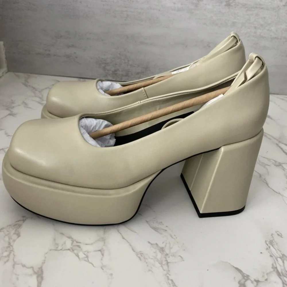 NEW Charles & Keith Monique Ankle-Strap Platform Pumps Sz 35 US 5 Nude Mary Jane